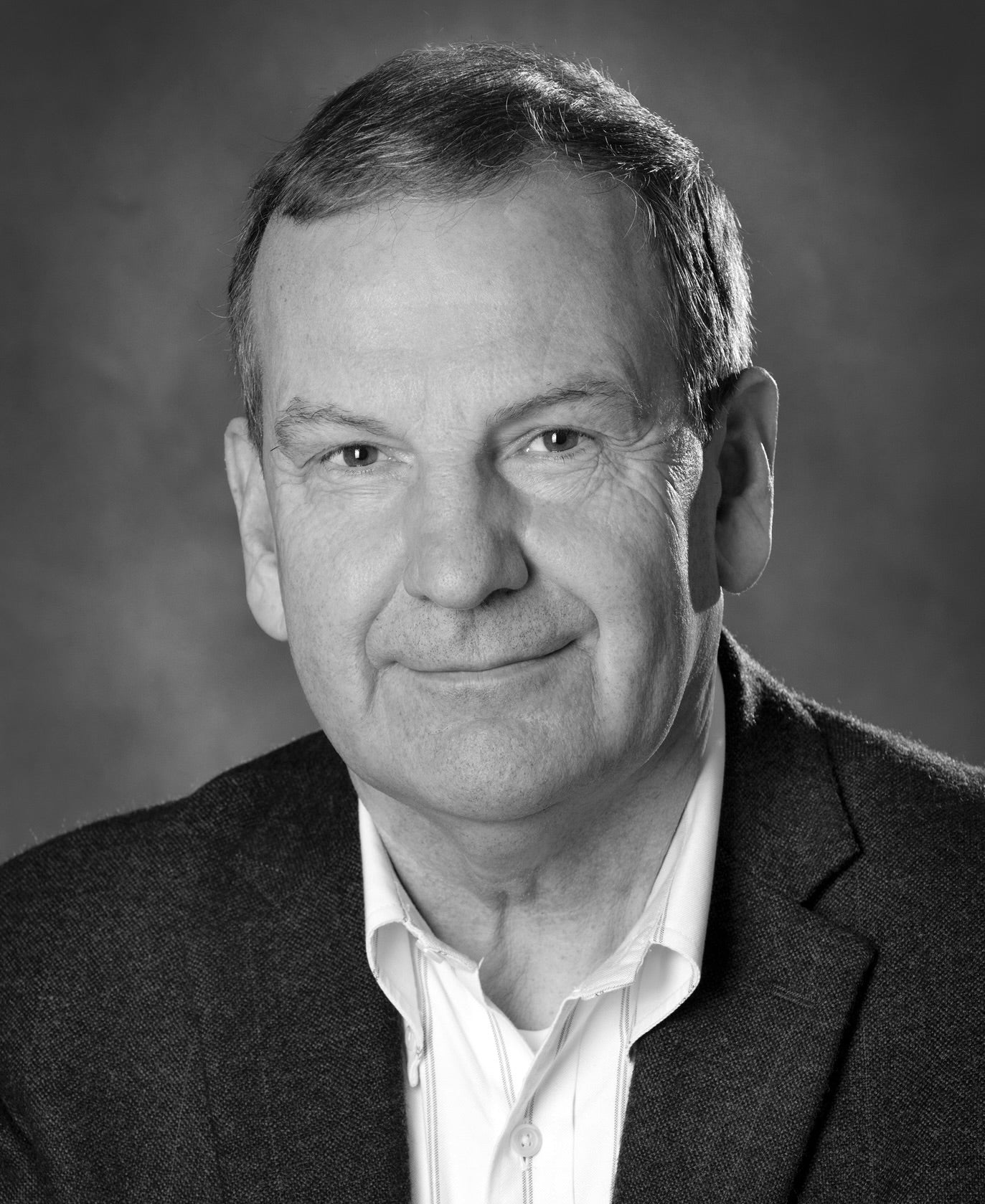 Navigating and Protecting against Dark Personalities